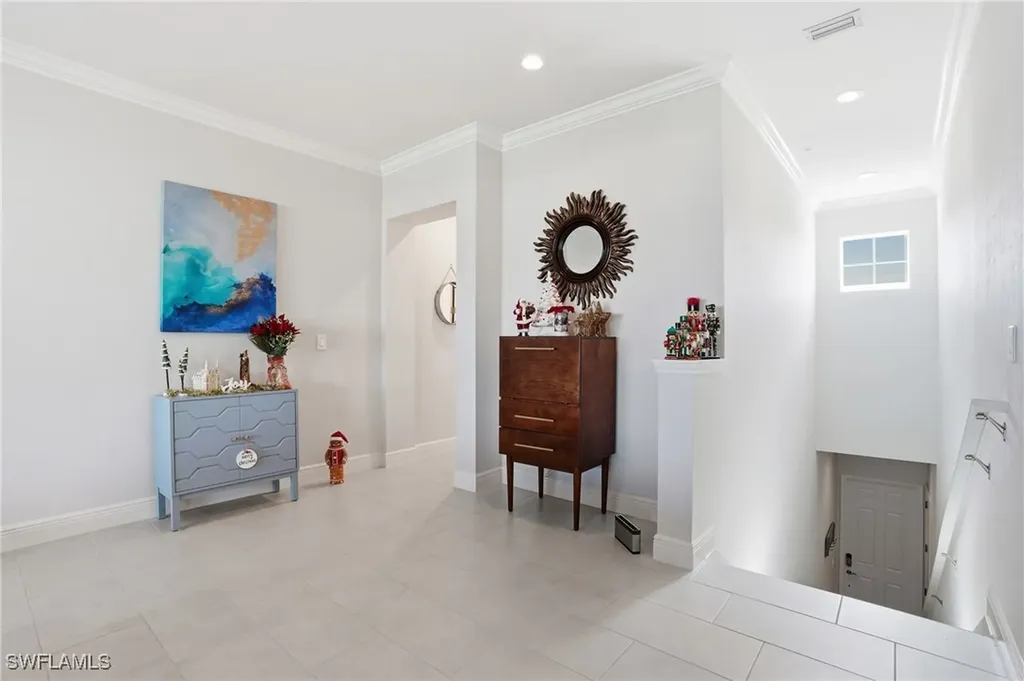 2647 Seychelles Circle Naples FL 34112