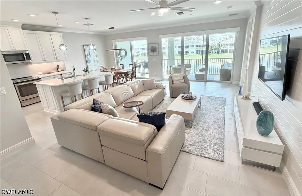 2647 Seychelles Circle Naples FL 34112