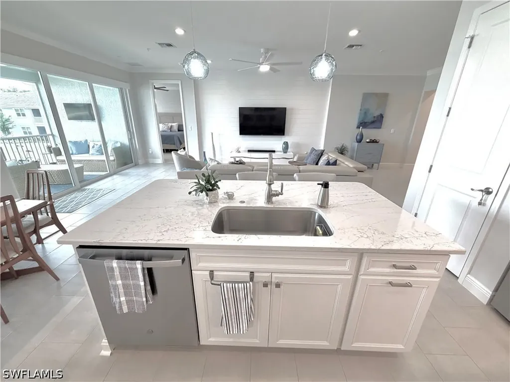 2647 Seychelles Circle Naples FL 34112