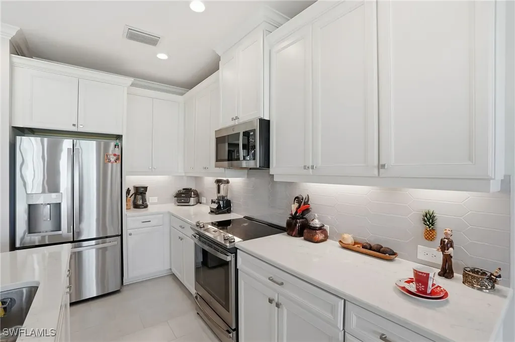 2647 Seychelles Circle Naples FL 34112