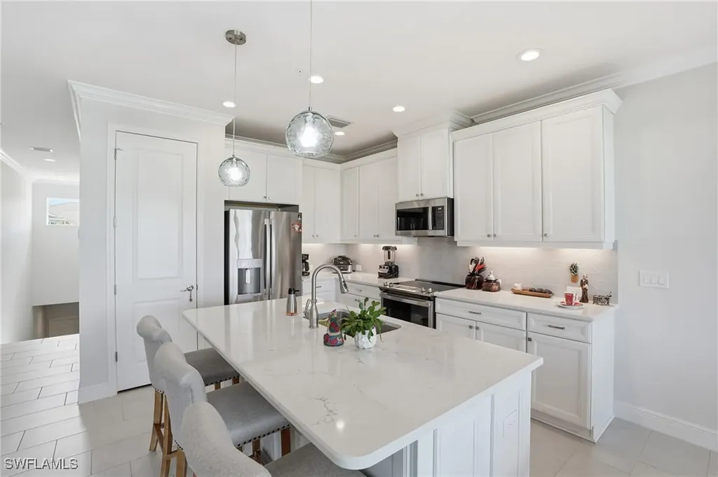 2647 Seychelles Circle Naples FL 34112
