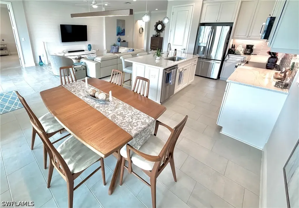 2647 Seychelles Circle Naples FL 34112