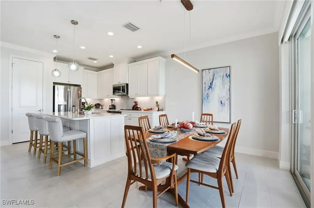 2647 Seychelles Circle Naples FL 34112
