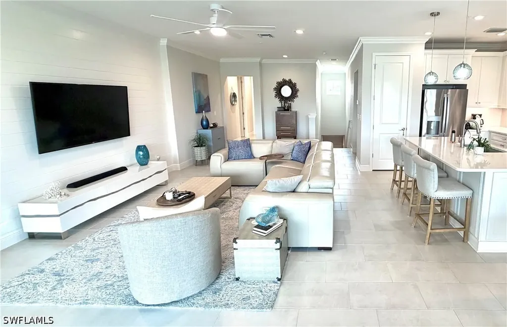 2647 Seychelles Circle Naples FL 34112