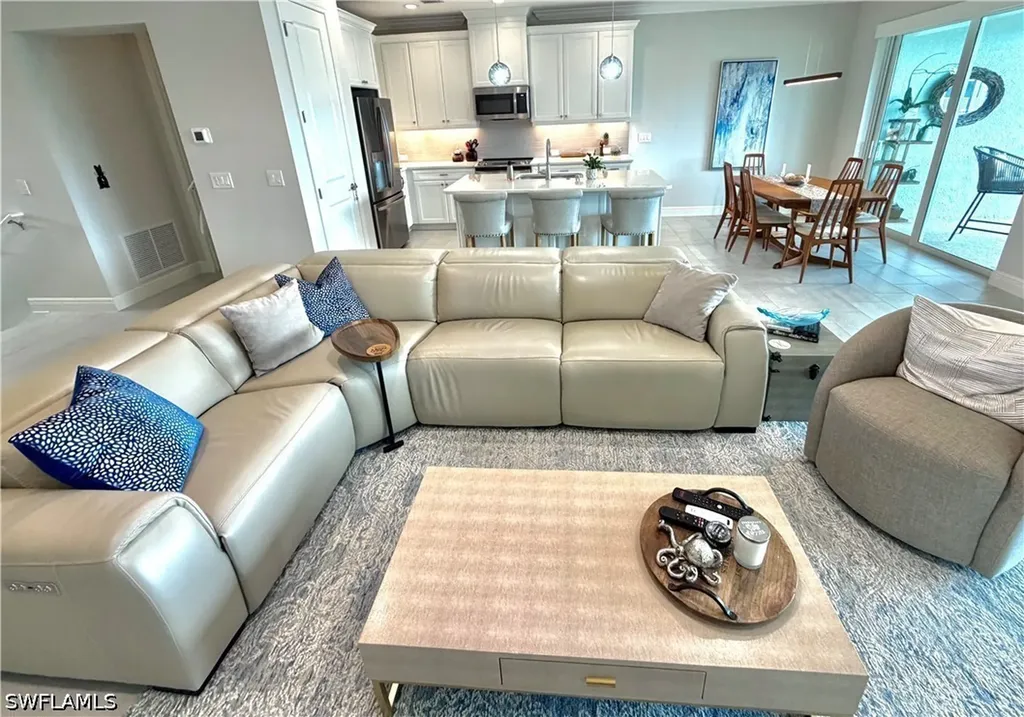 2647 Seychelles Circle Naples FL 34112