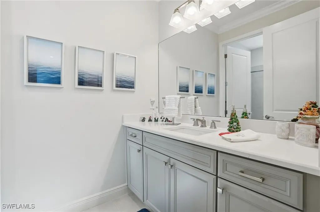 2647 Seychelles Circle Naples FL 34112