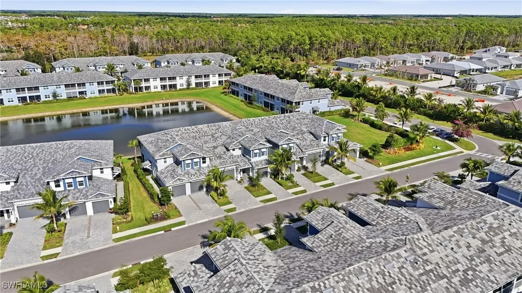 2647 Seychelles Circle Naples FL 34112