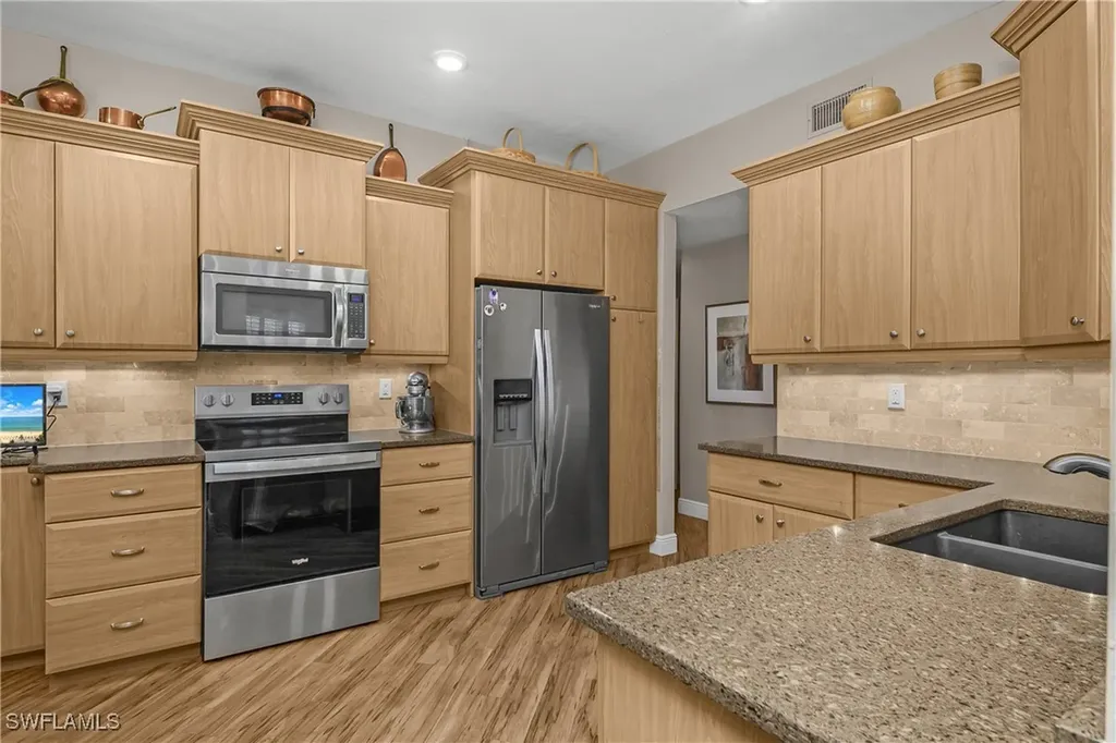 6835 San Marino Drive Naples FL 34108