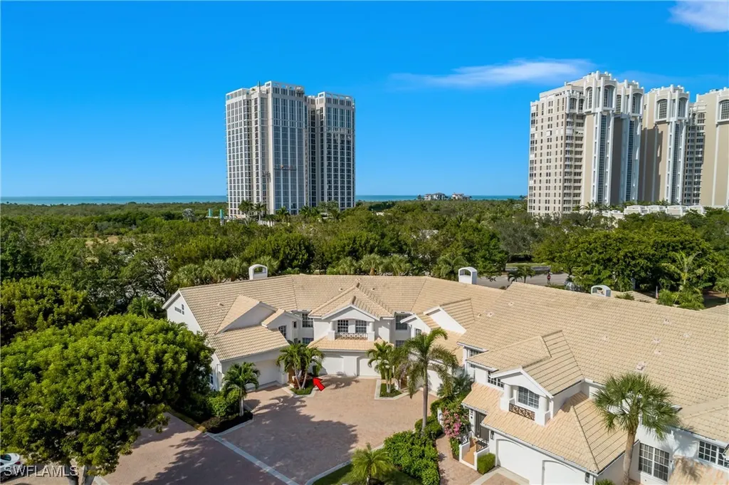 6835 San Marino Drive Naples FL 34108