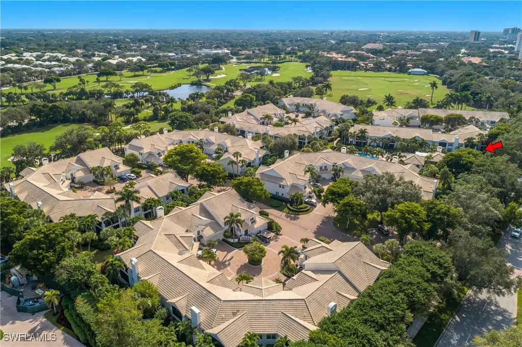 6835 San Marino Drive Naples FL 34108