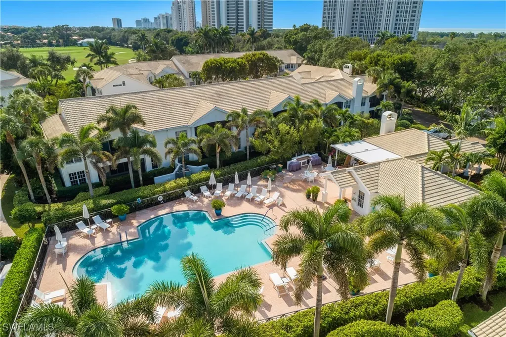 6835 San Marino Drive Naples FL 34108