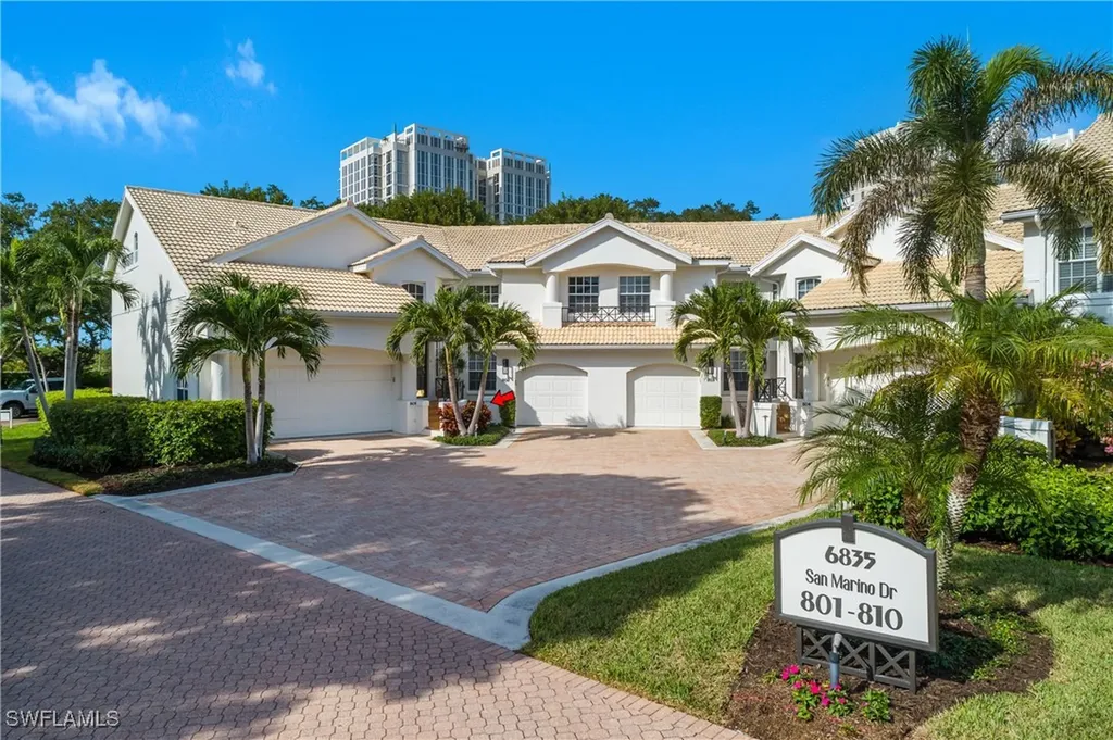 6835 San Marino Drive Naples FL 34108