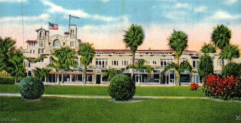 65 S Palm Avenue Sarasota FL 34236