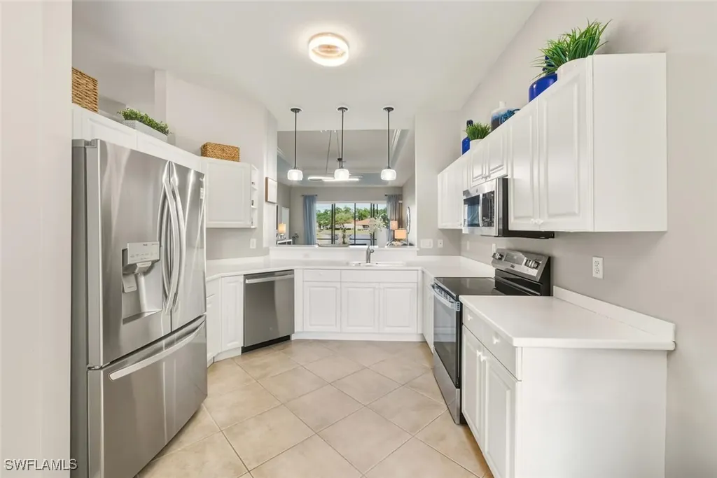 8063 Sanctuary Drive Naples FL 34104