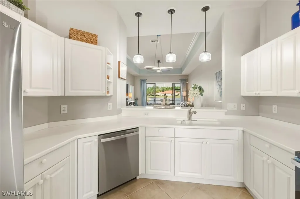 8063 Sanctuary Drive Naples FL 34104