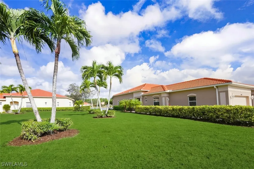 8063 Sanctuary Drive Naples FL 34104