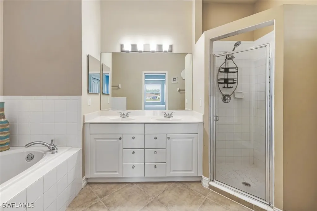 8063 Sanctuary Drive Naples FL 34104