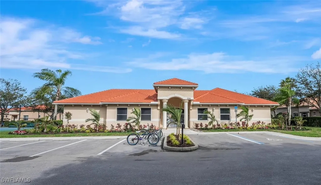 8063 Sanctuary Drive Naples FL 34104