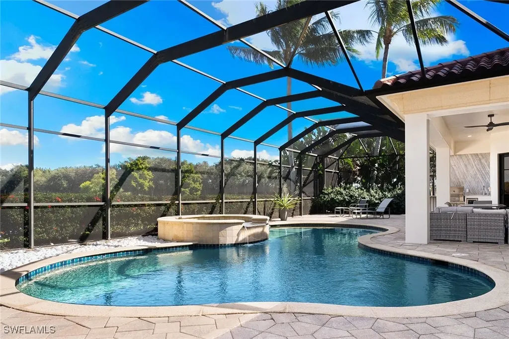 2970 Tiburon Boulevard E Naples FL 34109