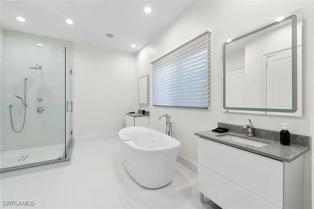 2970 Tiburon Boulevard E Naples FL 34109