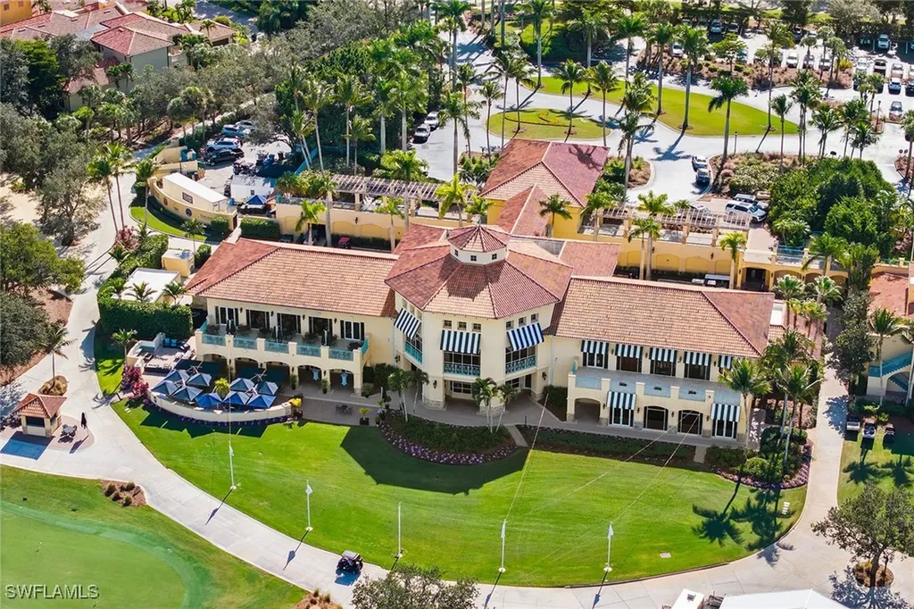 2970 Tiburon Boulevard E Naples FL 34109