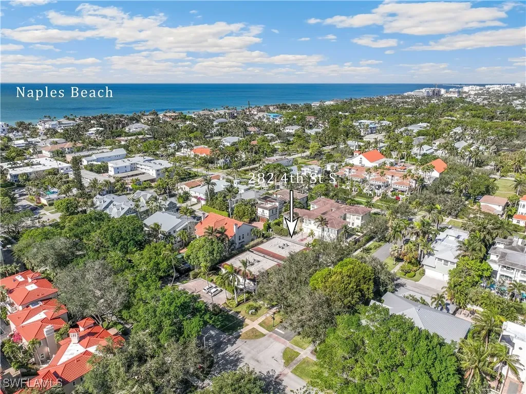 282 4th Street S Naples FL 34102