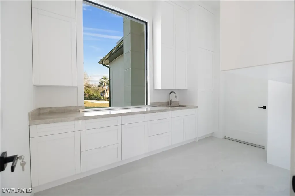705 16th Street NE Naples FL 34120