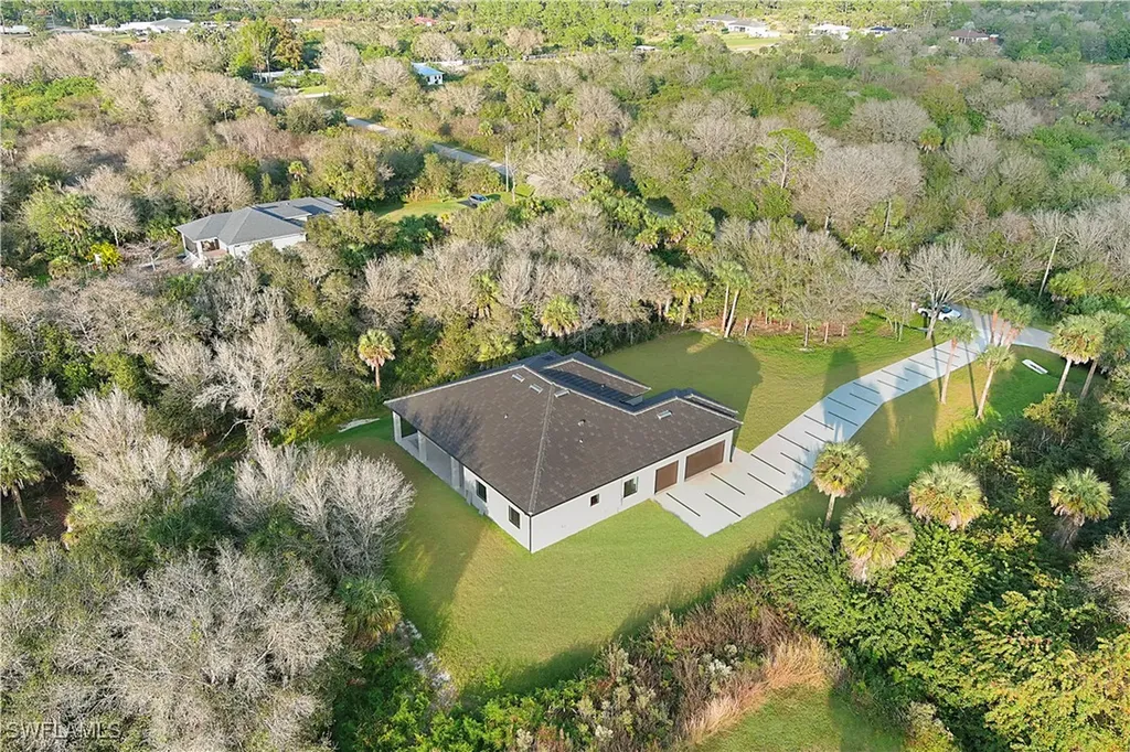 705 16th Street NE Naples FL 34120