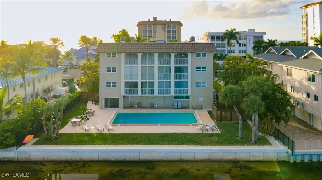 9486 Gulf Shore Drive Naples FL 34108