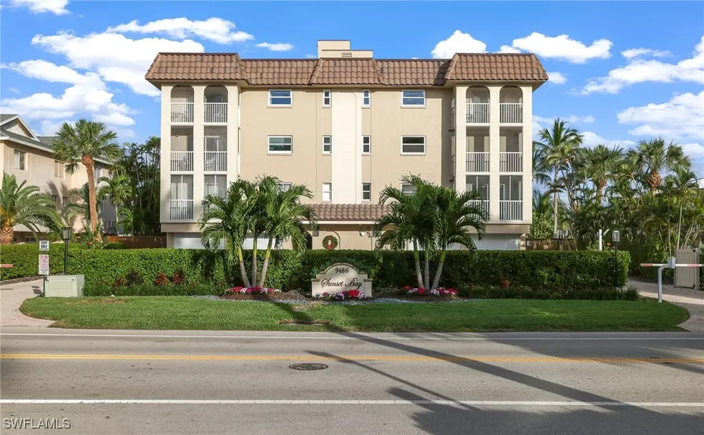 9486 Gulf Shore Drive Naples FL 34108