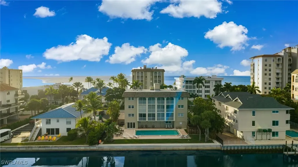 9486 Gulf Shore Drive Naples FL 34108