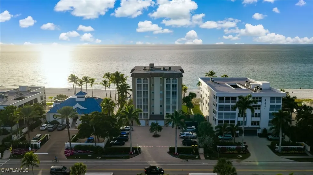 9486 Gulf Shore Drive Naples FL 34108