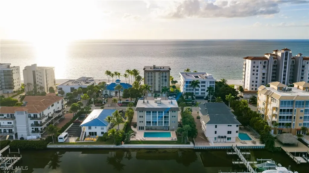 9486 Gulf Shore Drive Naples FL 34108