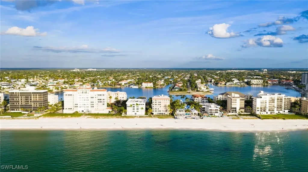 9486 Gulf Shore Drive Naples FL 34108