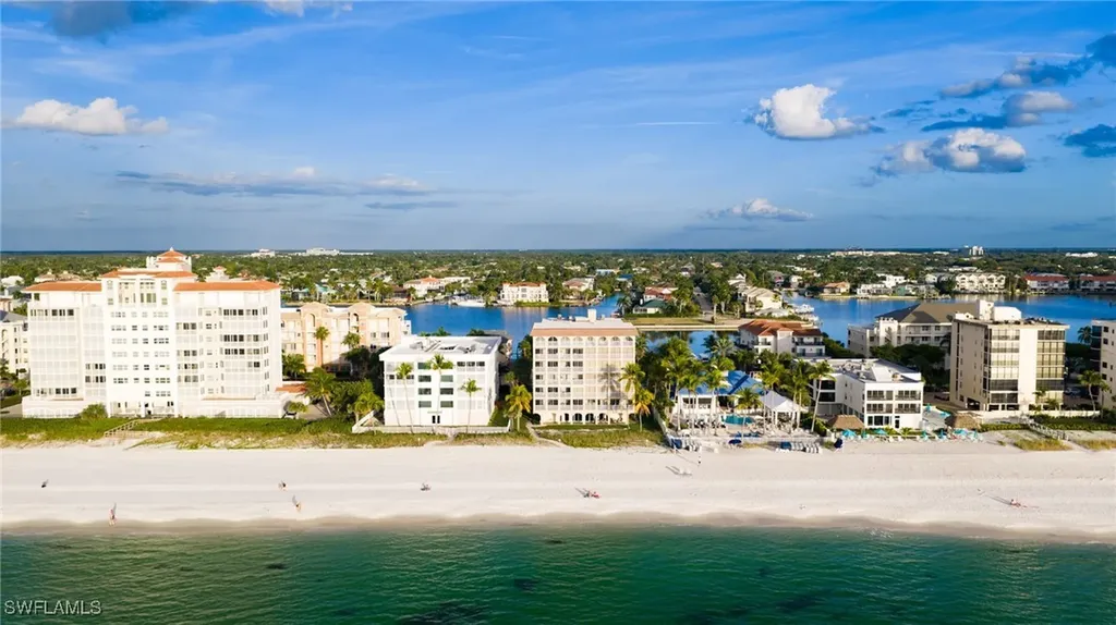9486 Gulf Shore Drive Naples FL 34108