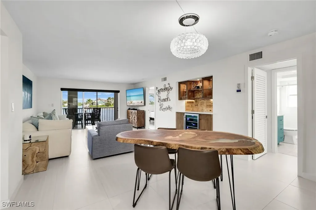 9486 Gulf Shore Drive Naples FL 34108