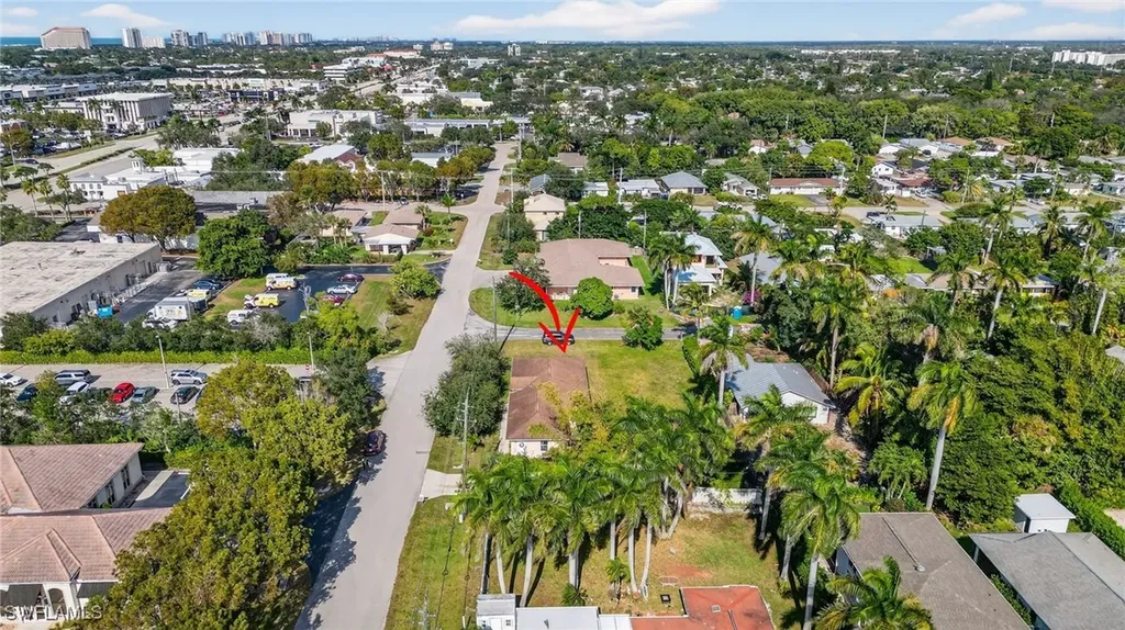 3920 10th Street N Naples FL 34103