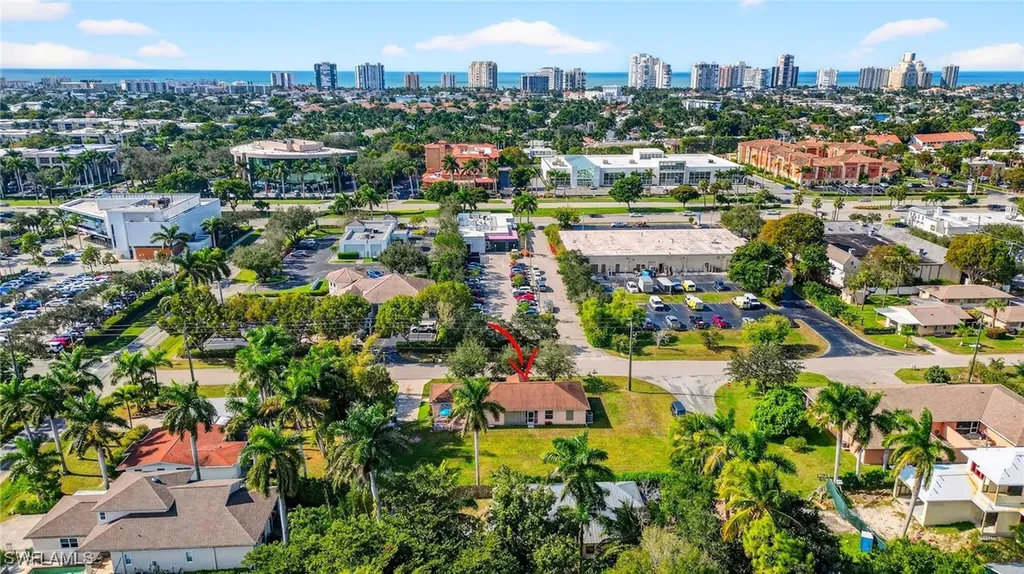 3920 10th Street N Naples FL 34103