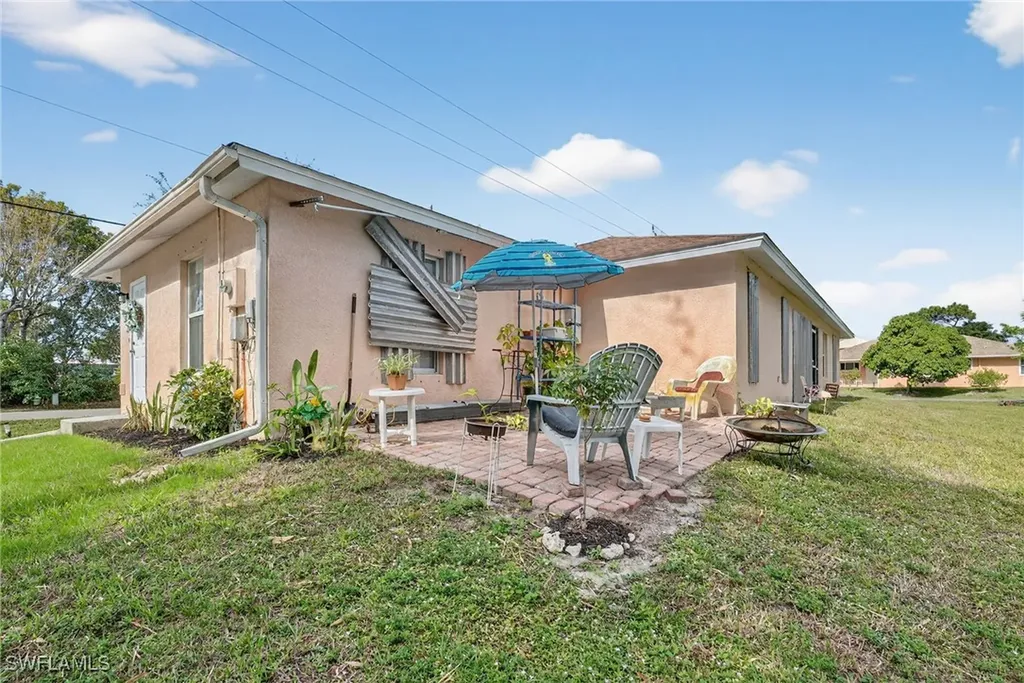 3920 10th Street N Naples FL 34103