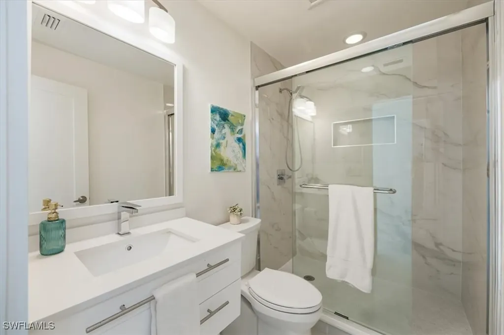 16 Knights Bridge Road Naples FL 34112