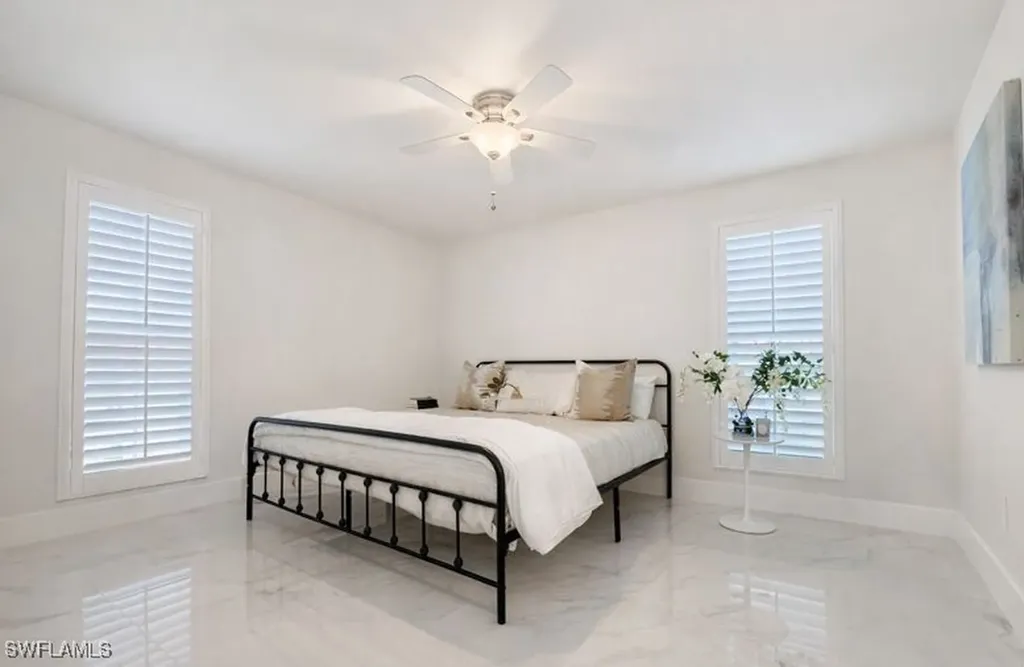 16 Knights Bridge Road Naples FL 34112
