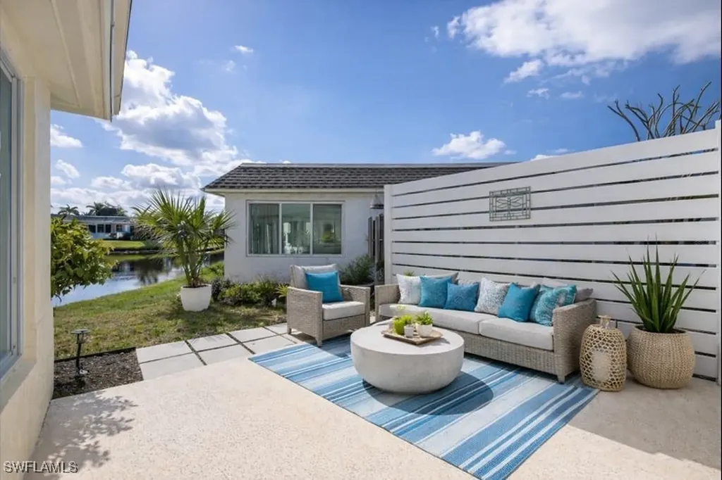 16 Knights Bridge Road Naples FL 34112