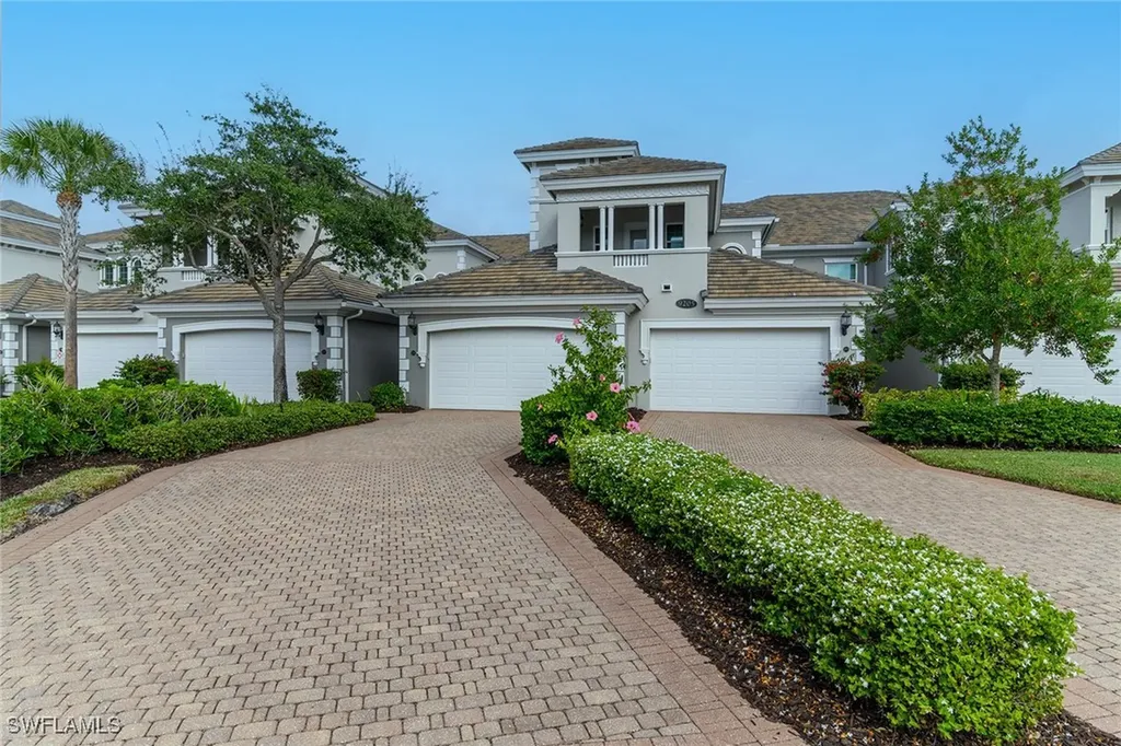 9205 Museo Circle Naples FL 34114