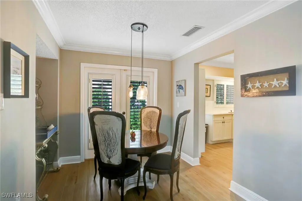 749 105th Avenue N Naples FL 34108