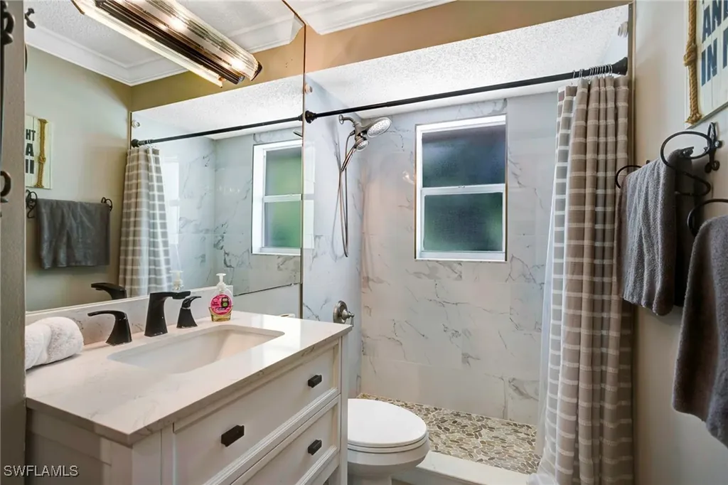 749 105th Avenue N Naples FL 34108
