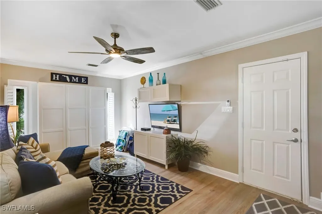 749 105th Avenue N Naples FL 34108