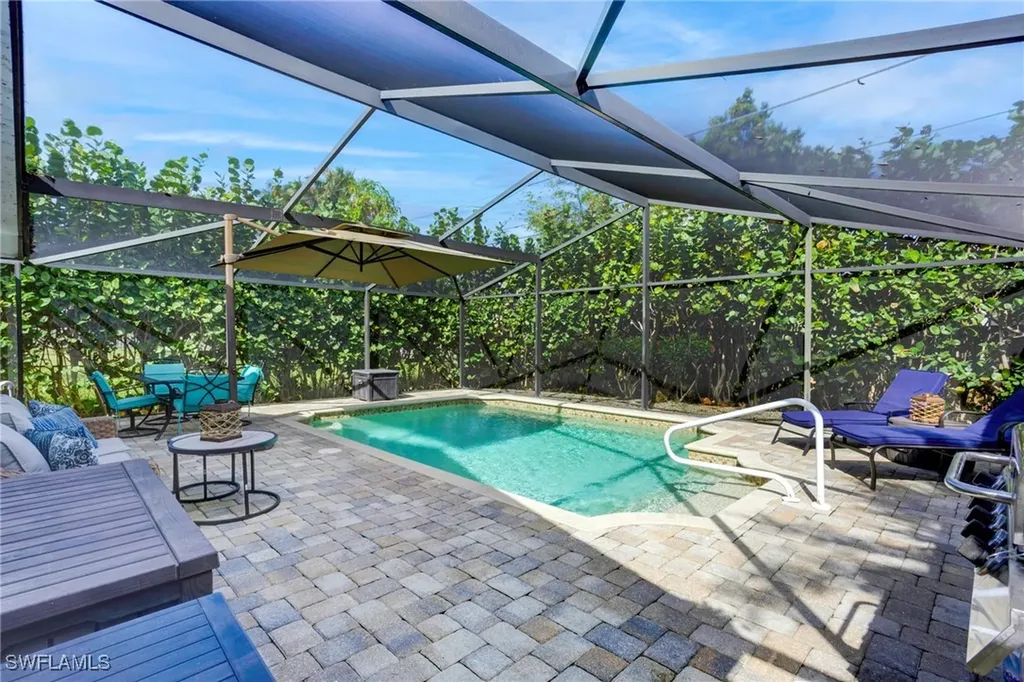749 105th Avenue N Naples FL 34108