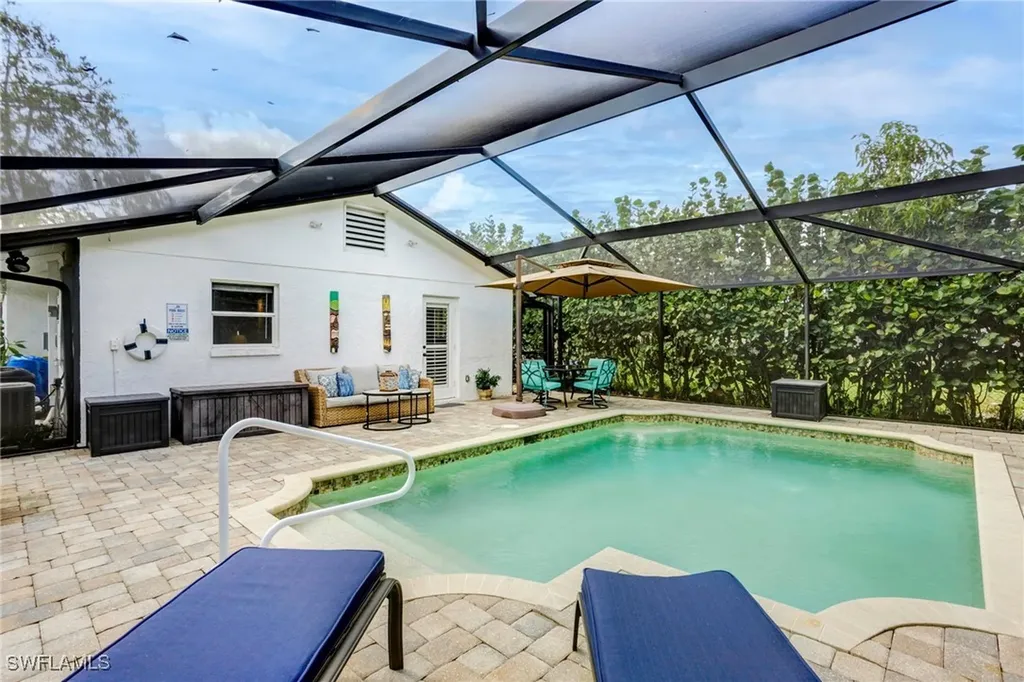 749 105th Avenue N Naples FL 34108