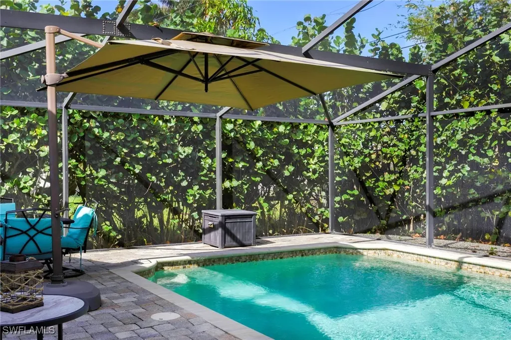 749 105th Avenue N Naples FL 34108