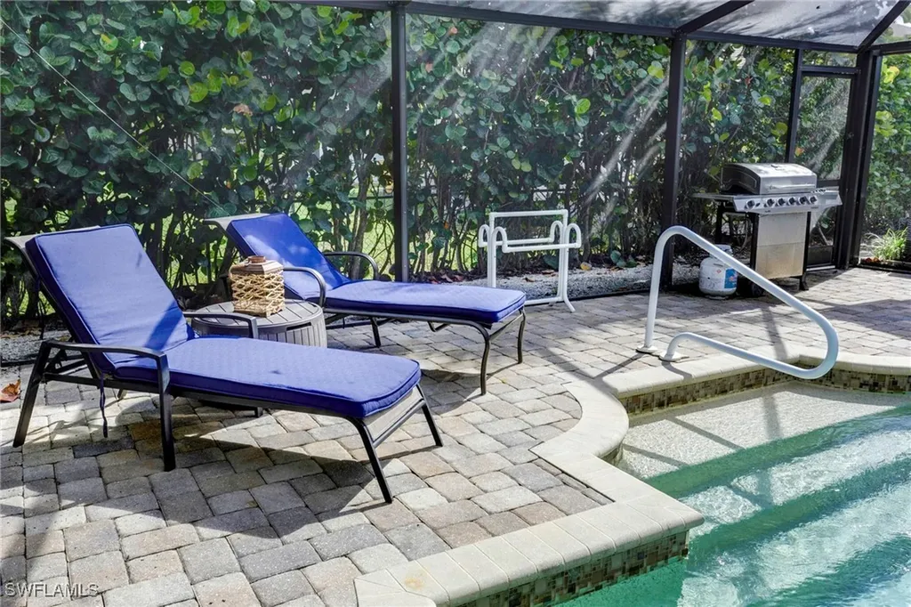 749 105th Avenue N Naples FL 34108